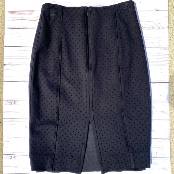 White house black market pencil skirt Black size 0 - Picture 2 of 9